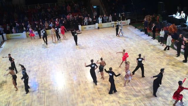 Junior 2 Semifinal Samba, Осенняя Москва смотреть онлайн