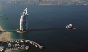 Тестирование Беспилотного летающего такси Ehang 184 в небе над Дубаем