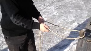 1 способ крепления пожарной спасательной веревки за конструкцию
