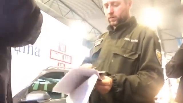 Словацькі митники вимагають хабар смотреть онлайн