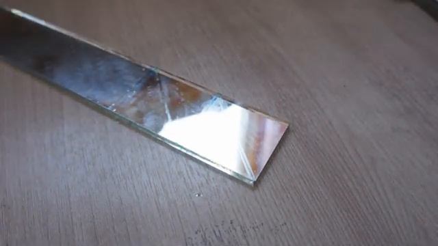 Как сделать треугольник из зеркала или стекла? Как отрезать зеркало стеклорезом смотреть онлайн