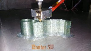 Печать ПЭТ пластиком из пластиковой бутылки PET plastic printing from a plastic bottle