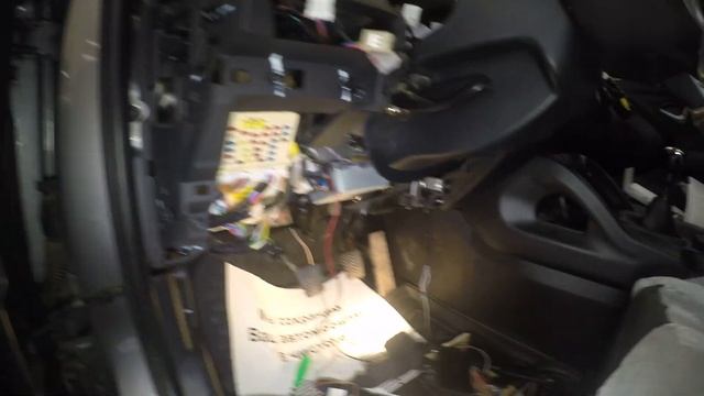 Защита от угона Hyundai IX35 Пример разбора салона для скрытной установки смотреть онлайн