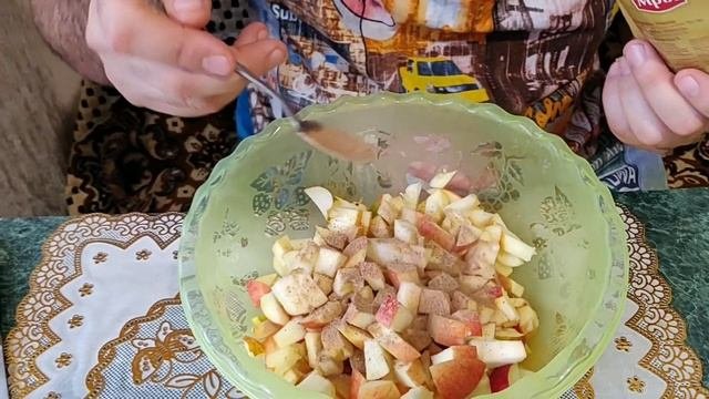 Шарлотка с яблоками от Камала.