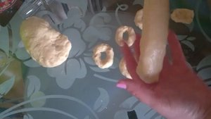 Пончики на кефире. Оболденные вкусные.