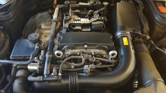 MB W204 C200CGI Blue efficiency. Noisy cold start. смотреть онлайн