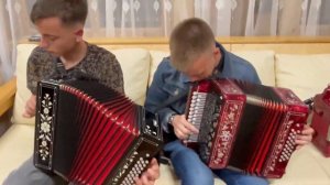 Дуэт гармонистов самоучек