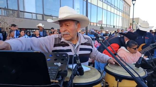 la tarde se viste de gala hoy con musical milagro y los bailadores. смотреть онлайн