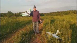 Полет в честь дня России. Самолет Zeta wing Z-84.