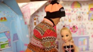 ЛЮБОВЬ С ПЕРВОГО ВЗГЛЯДА ? НОВЫЙ ПАПА КЕНА / Играем в куклы с Бетти