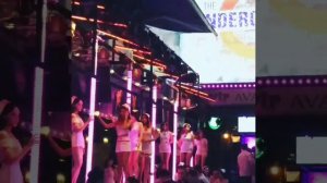 Тайланд Пхукет Жизнь на улице "красных фонарей" Бангла Роуд