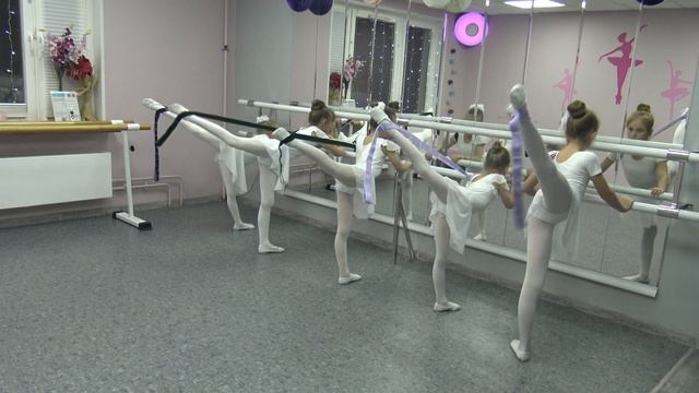 ECARTE.RU Открытый урок по хореографии 6-8 лет (студия Экарте в городе Видное) смотреть онлайн