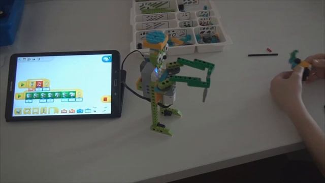 Лего-робот Повар Lego We Do 2.0. смотреть онлайн