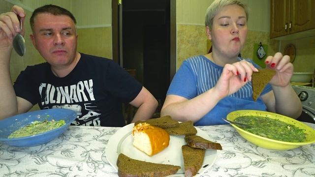 Мукбанг Вован нервничает перед Ээкзаменом в автошколе! Съели на ужин по тазику окрошки с хлебом