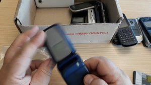 Куча ретро телефонов на халяву забытых в Германии! Коты в мешке с помойки. Купить на шару 2023 p#9