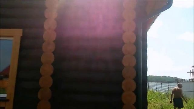 Небольшой дом из оцилиндрованного бревна смотреть онлайн