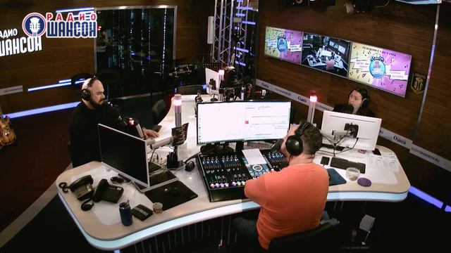 Руслан БОГАТЫРЁВ в «Звёздном завтраке» на Радио Шансон