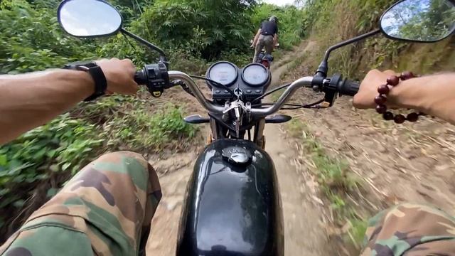 Вьетнам. Нячанг. Для чего нужен мотоцикл на механике.
