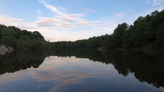 Пруд в парке Кузьминки | Звуки природы | Звуки воды | Музыка для отдыха смотреть онлайн