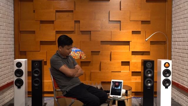 Xeo 30 loa không dây tích hợp ampli hi-end thế hệ mới đến từ Dynaudio смотреть онлайн