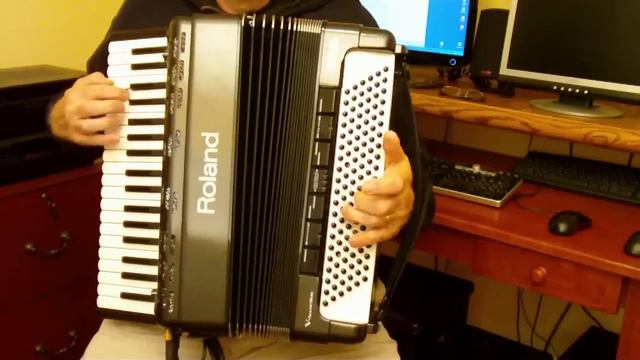 Jingle Bells (Piano Accordion) смотреть онлайн