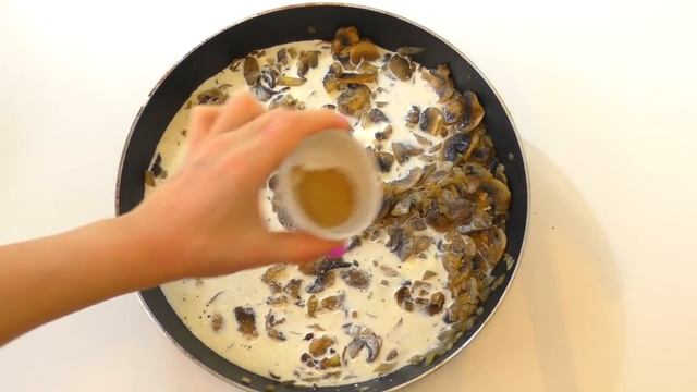 ГРИБЫ ПОД СЛИВОЧНЫМ СОУСОМ. смотреть онлайн