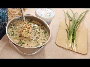 Кушаем окрошку и копченую рыбку