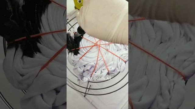 ЧТО ЭТО БЫЛО...?😔 Наш ТГ Lodis_Art 💖 Тай Дай футболка! #история #тайдай #арт #тренды смотреть онлайн