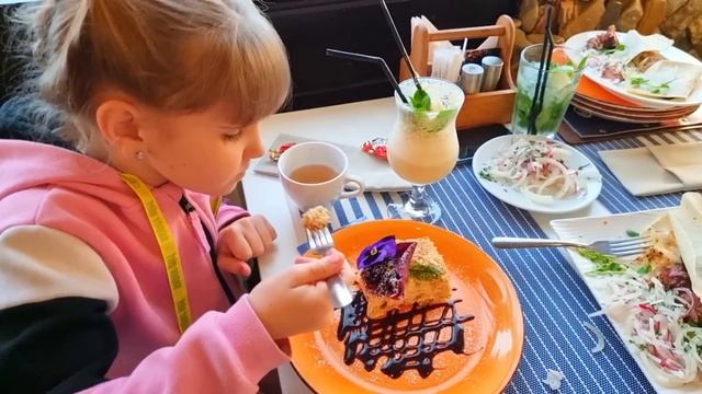 ГЕЛЕНДЖИК! ЧП У МОРЯ! ЦЕНЫ НА ОТДЫХ 2023! ПЕРВОМАЙ и КУРОРТ В ОЖИДАНИИ СЕЗОНА!