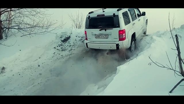 УАЗ Патриот АКПП, Паджеро 4, Дастер, Хендай Крета по сугробам смотреть онлайн