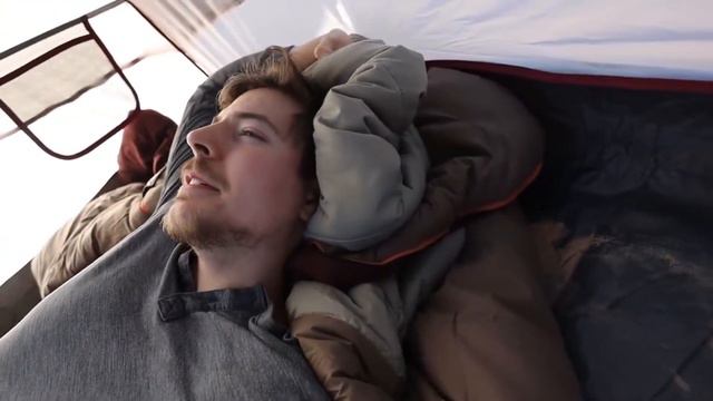 ВЫЖИВАЮ 24 ЧАСА ПРЯМО ПОСРЕДИ ПУСТЫНИ смотреть онлайн