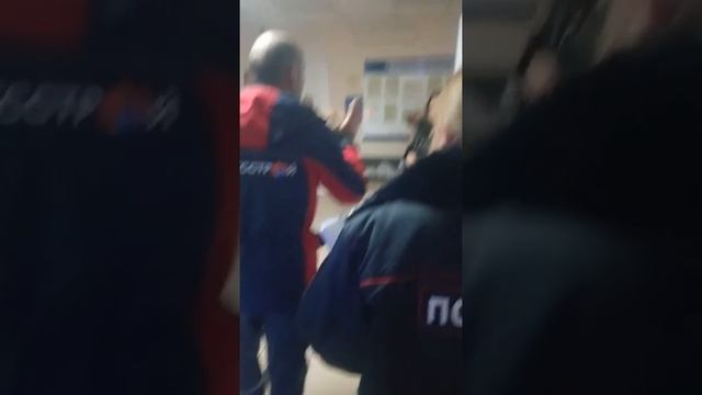 Беспредел в Новороссийске, органы опеки незаконным путем отбирают семерых детей смотреть онлайн