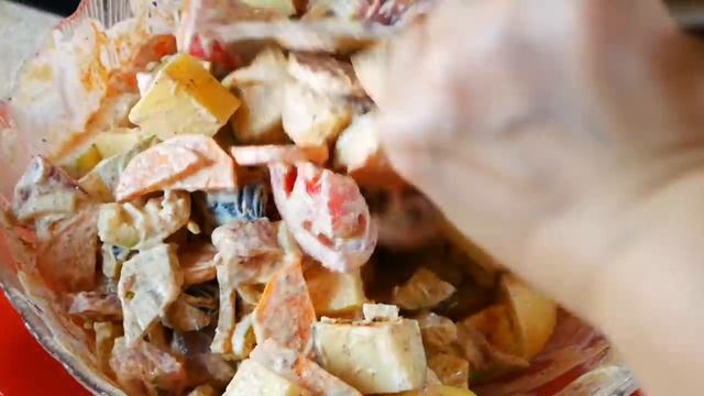 Мясо с овощами в ГОРШОЧКАХ , цыганка готовит. Gipsy cuisine.