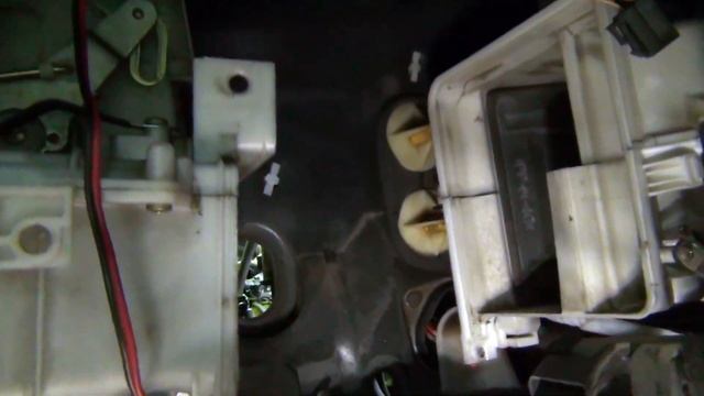 Замена радиатора печки на Diamante II смотреть онлайн