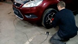 Снятие переднего бампера Ford Focus