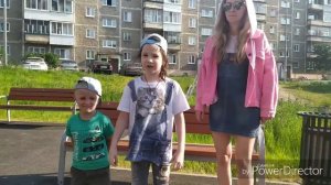 Мы родились в самой лучшей стране...