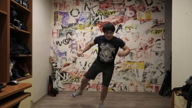 Брейк данс обучение.Top rock движения заснятые рания, но решил показать на камеру и объяснить их. смотреть онлайн