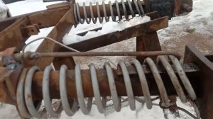 как натянуть пружины отвала МТЗ