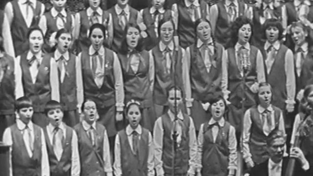 Кабалевский. Хор "Пионерия". 2. Не только мальчишки. смотреть онлайн