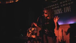 DANILEIGH   LIL BEBE  ACOUSTIC VERSION