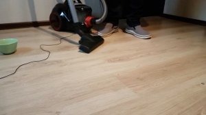 Пылесос Bosch с контейнером для пыли (Пылесос Бош)