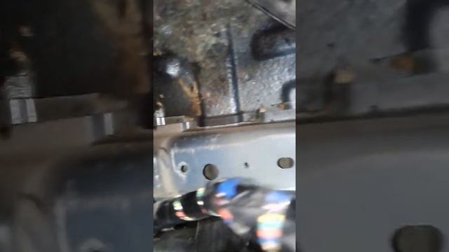 Мазда Кронус замыкание под сиденьем. смотреть онлайн