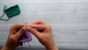 Как закрыть лицевые петли спицами.