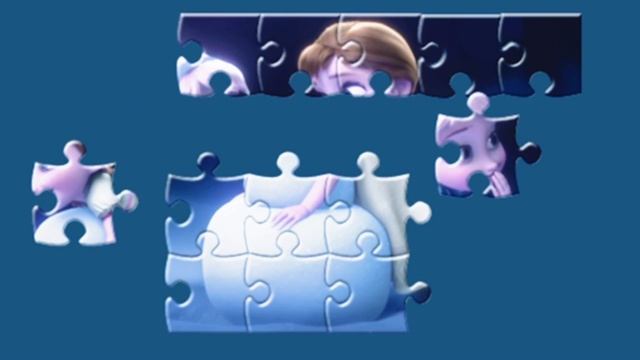 Маленькая Эльза и Анна Лепят Снеговика Вместе! Холодное Сердце Пазл для Детей!