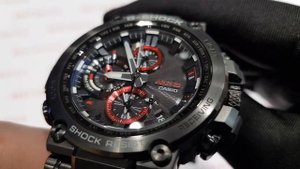 Футуристичые Casio G-Shock MTG-B1000B-1AER премиум класса