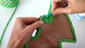 ? Вязаная корзинка ЕЛОЧКА крючком с ДЕРЕВЯННЫМ ДОНЫШКОМ. Новогодний декор.  Новогодняя корзина