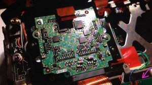 Disassembling a Nikon D3000 for Infrared Conversion