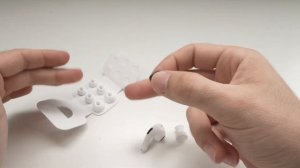 AirPods Pro 2 : How To Remove and Replace Ear Tips