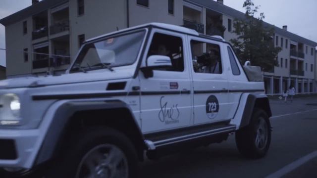 Mercedes Maybach G 650 Landaulet: dames start je motor | Strong Stories смотреть онлайн