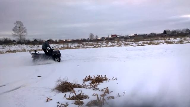 Зимний дрифт CF Moto X6 по льду. смотреть онлайн